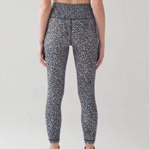 Lululemon | Wunder Under Hi-Rise 7/8 Tight Size 4 Full On Luxtreme
